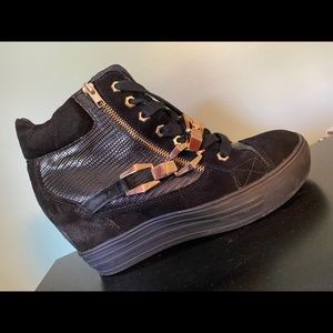 ALDO Ailanna Wedge Sneaker